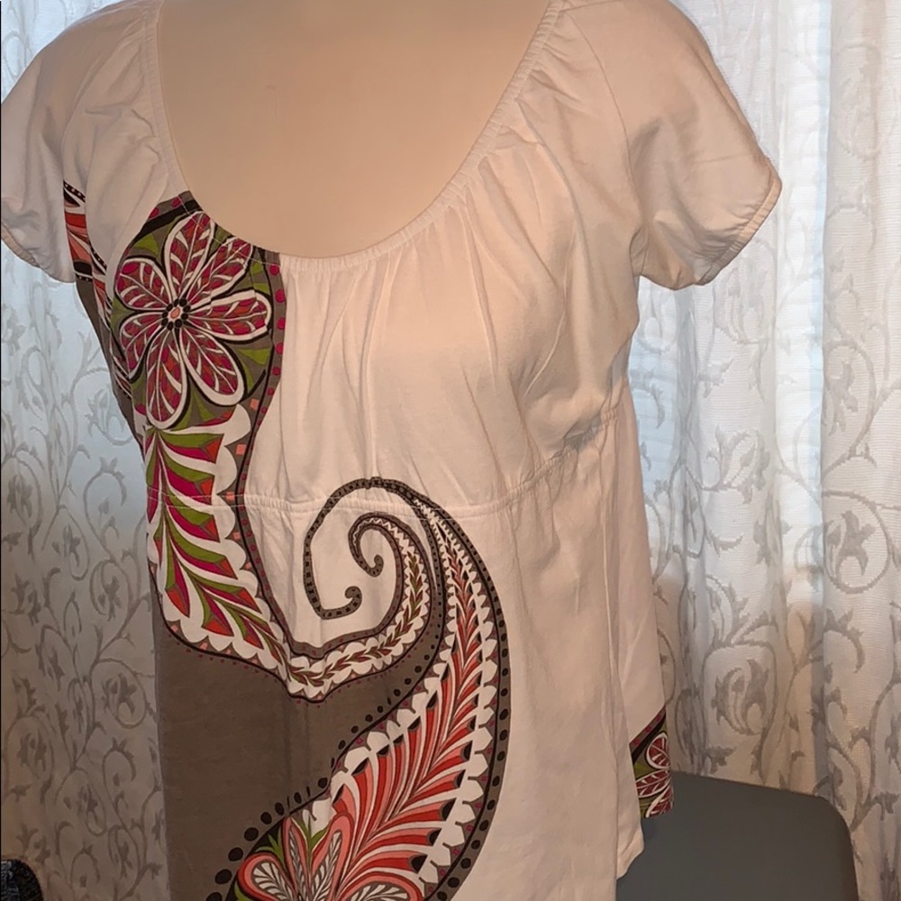 Axcess  great design & colour top great with jeans